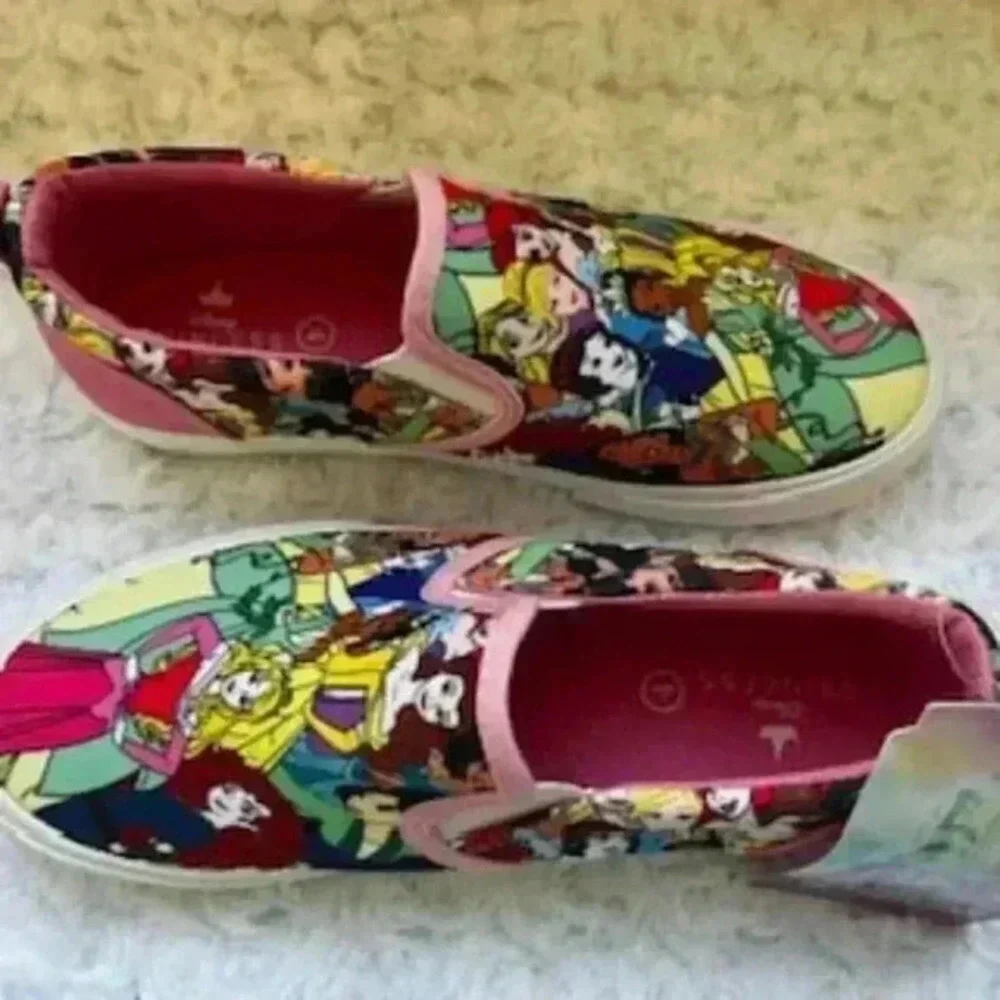 NEW Disney Princess Pink Slip On Low Top Sneakers Shoes Loafers Girls Size 4 NWT